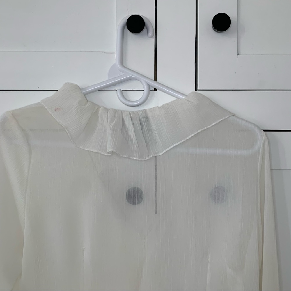 Baranda White Sheer Ruffle Blouse Size Small - Picture 12 of 14